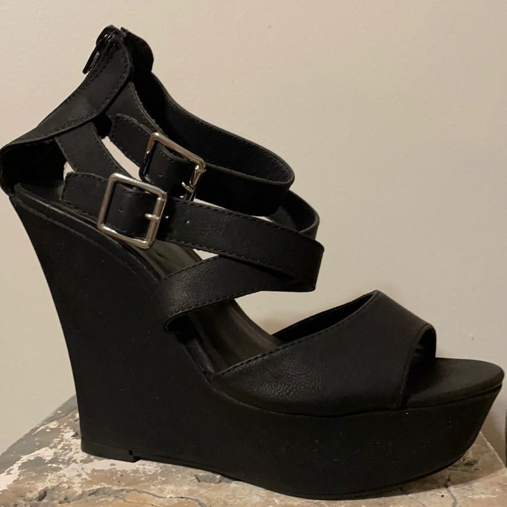 Mossimo wedges